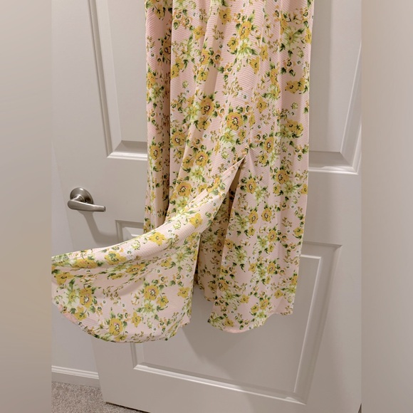 BCBGeneration Off the Shoulder Midi Dress - Picture 7 of 10